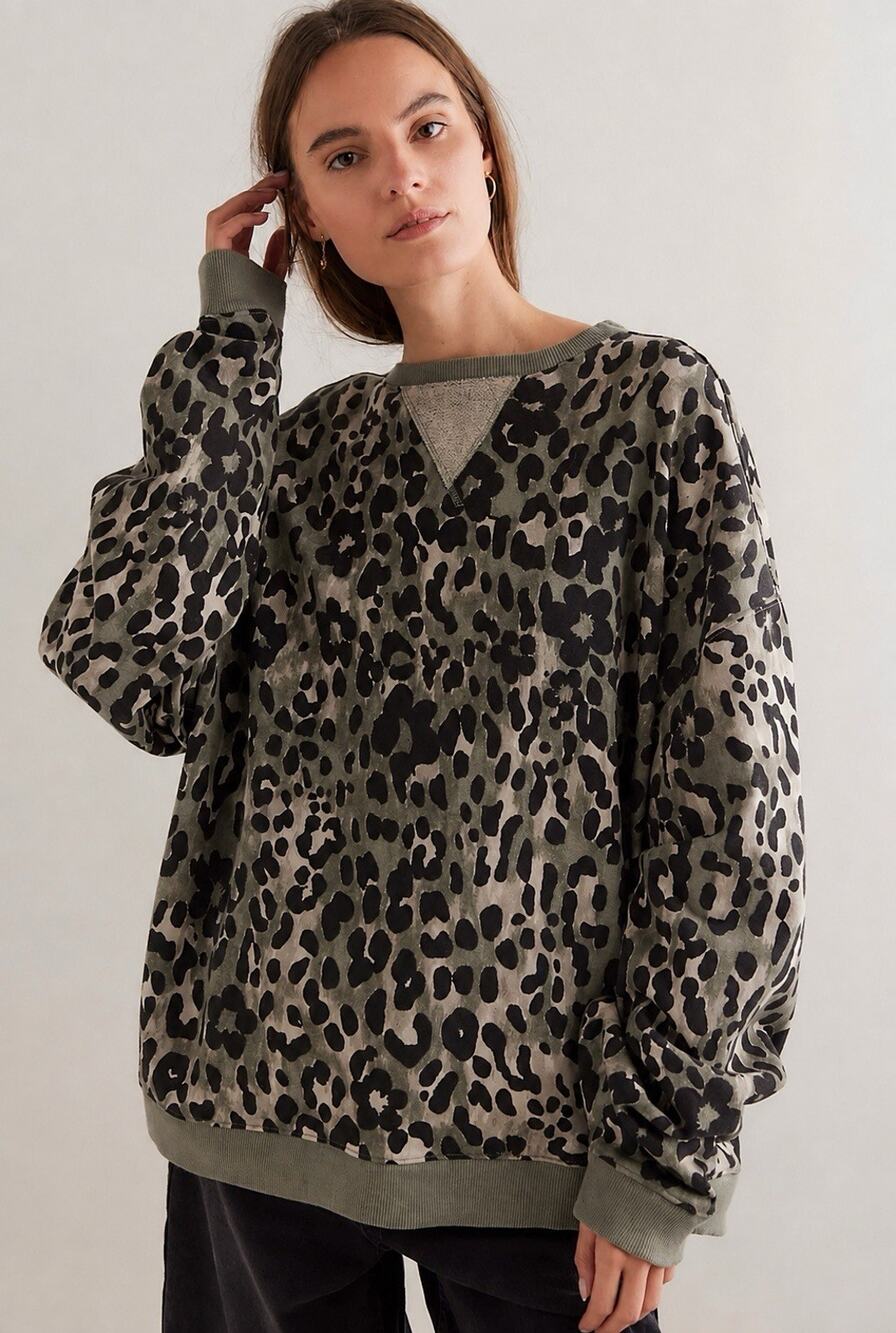 We The Free Oversized Printed Crewneck Green Black Cheetah/ Floral Combo Medium